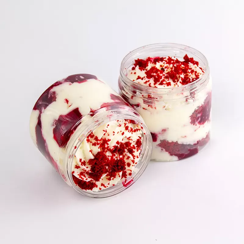 cake in jar Red Velvet con salsa ai frutti di bosco